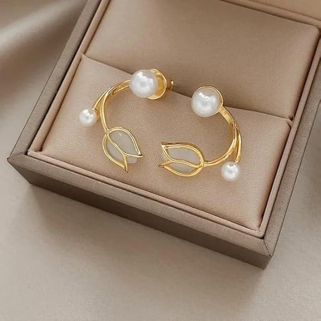 Pearl Bloom Leaf Ear Cuff Earrings